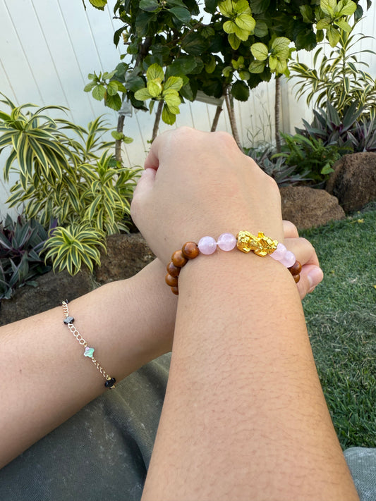 Golden Pixiu Sandalwood Bracelet with Rose Quartz