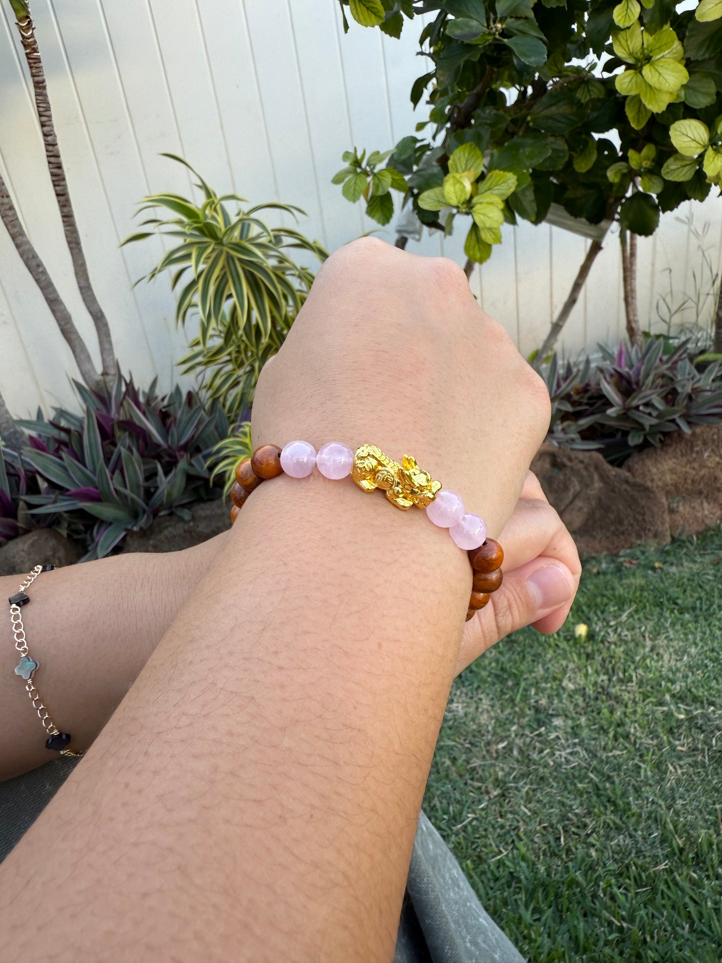 Golden Pixiu Sandalwood Bracelet with Rose Quartz